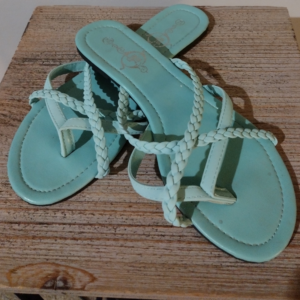 Solemates blue strappy thong sandals M 7/8